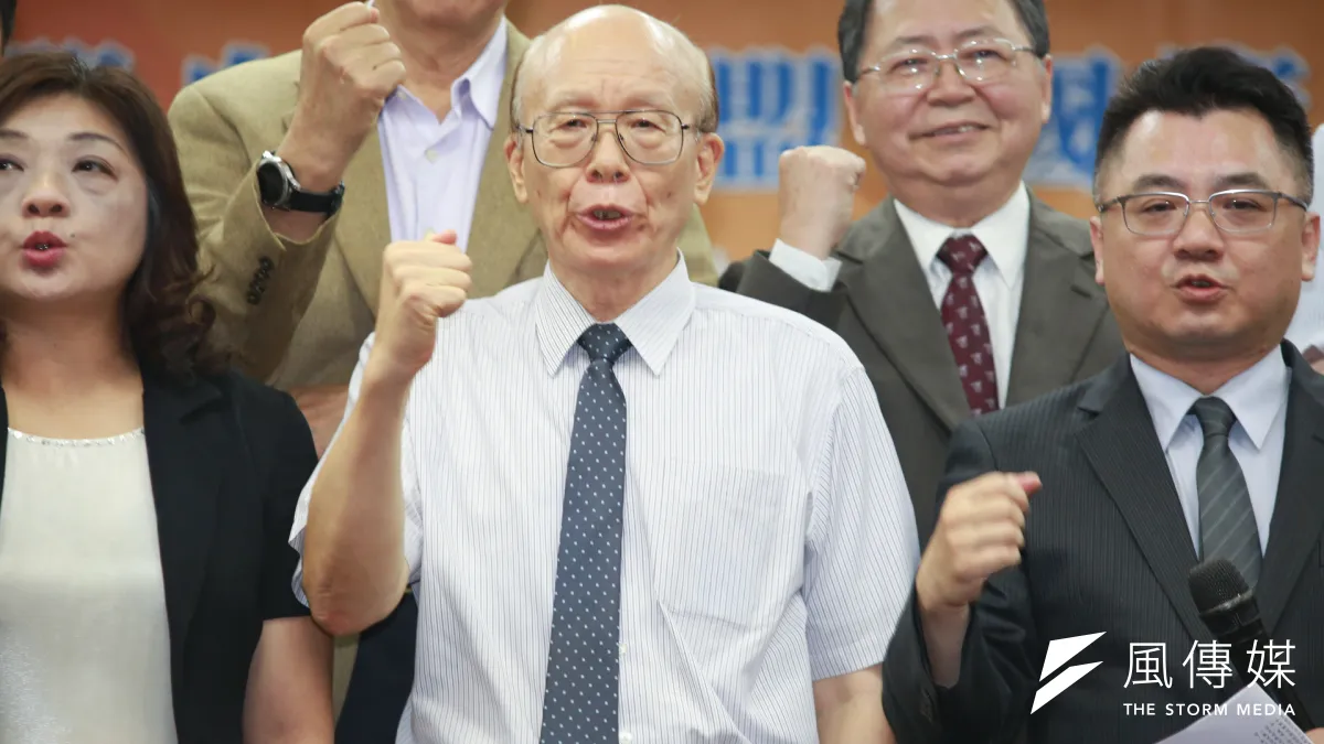 20180706-國立台灣大學前校長李嗣涔今(6日)出席全國大學自主聯盟記者會。(簡必丞攝)