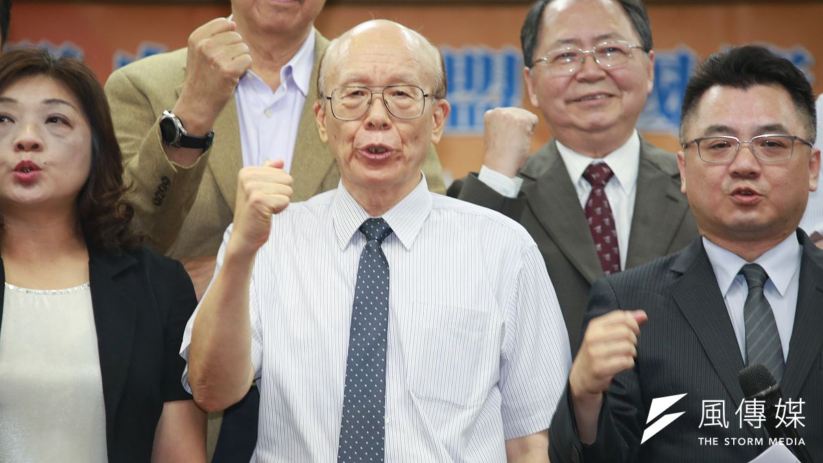 20180706-國立台灣大學前校長李嗣涔今(6日)出席全國大學自主聯盟記者會。(簡必丞攝) 20180706-國立台灣大學前校長李嗣涔今(6日)出席全國大學自主聯盟記者會。(簡必丞攝)