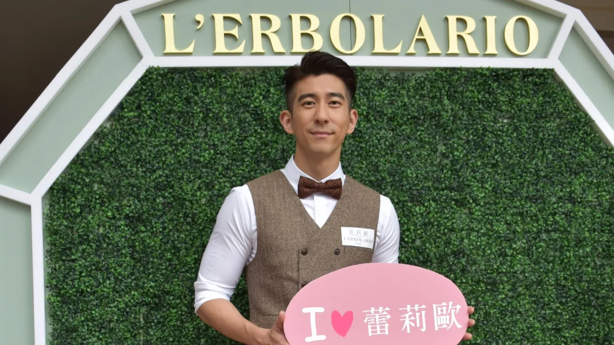 知名影星修杰楷化身成義大利貴族莊園主人與現場朋友們歡度母親佳節。(圖/L'ERBOLARIO蕾莉歐提供)