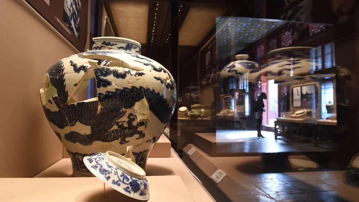 北京故宮與景德鎮合辦「御窯瓷器」展( 新華社)