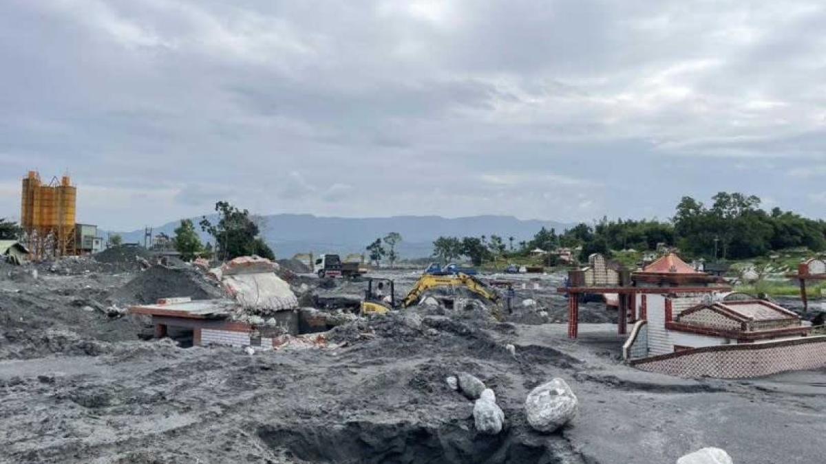 花蓮縣府砸 1400 萬救災後公墓,光復、萬榮遷葬清淤進度加速