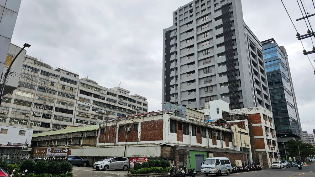 圖說:三重區興德段一處工業區都更案於今日(1/21)都市更新審議會審議通過。(圖/新北市政府都市更新處提供)