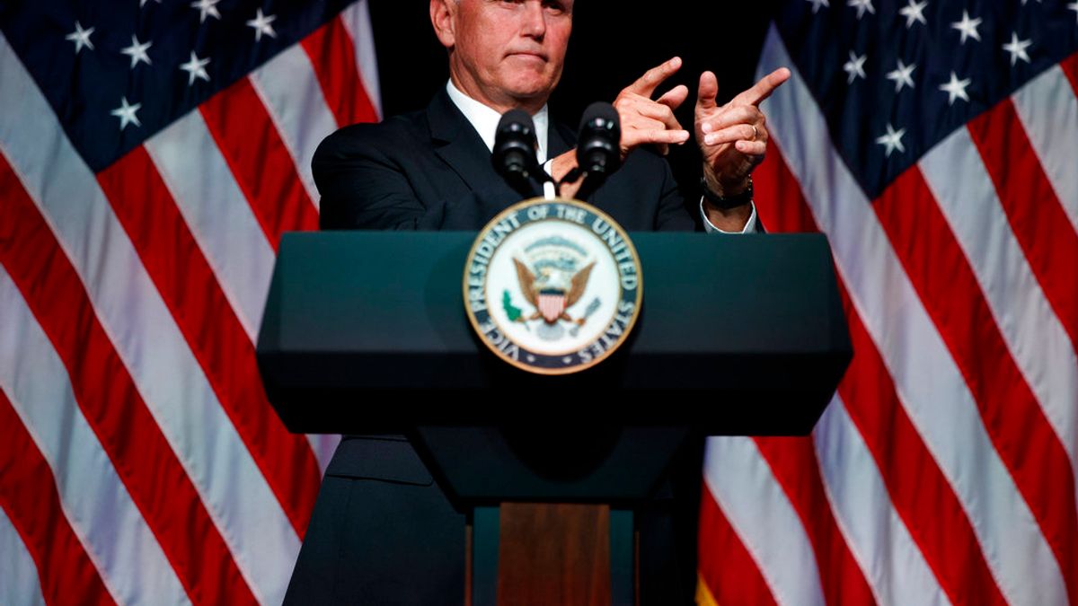 美國副總統彭斯嚴厲批中。(美聯社) 美國副總統彭斯嚴厲批中。(美聯社)