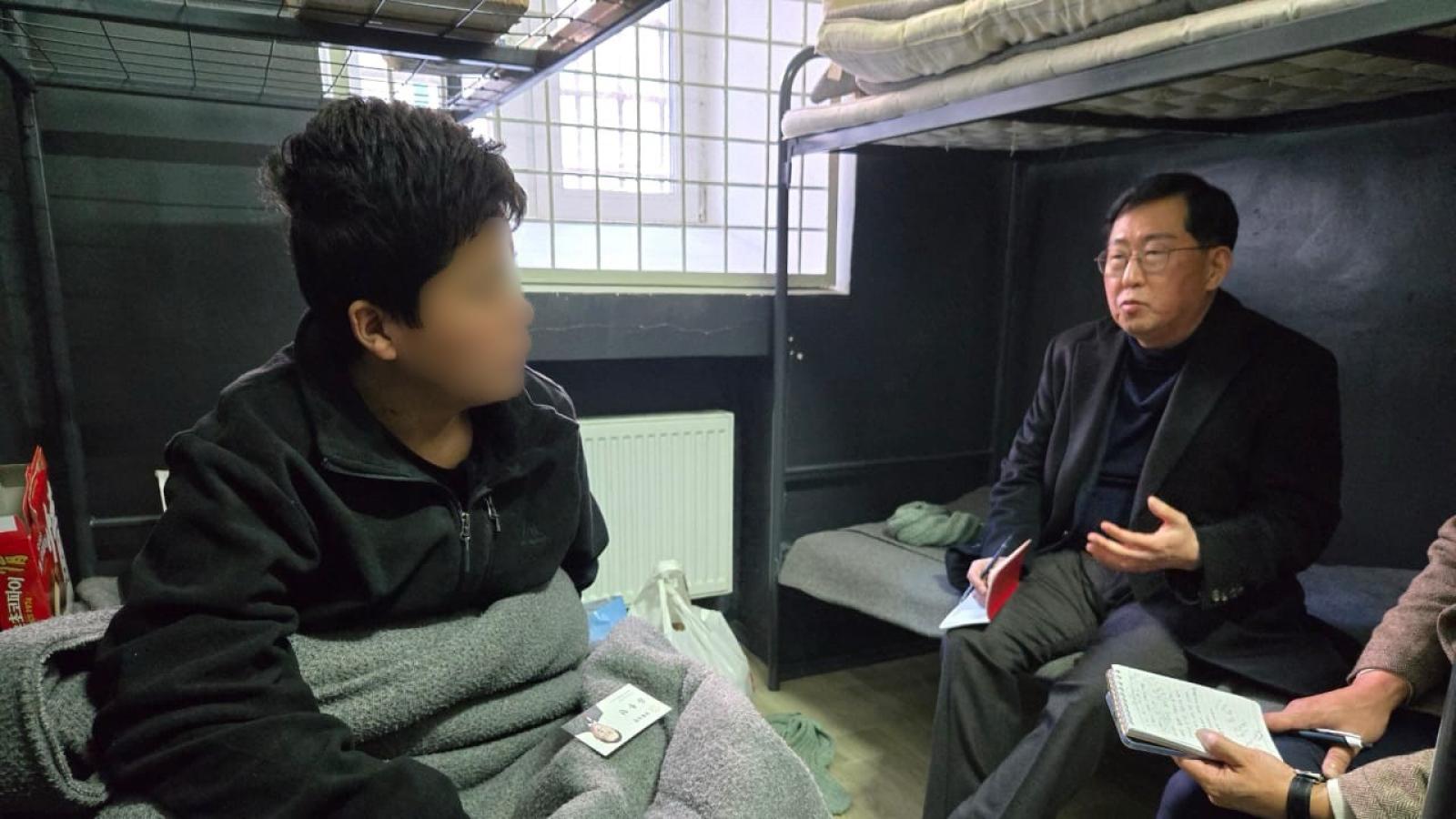 不是說好低調?烏克蘭突公開移交北韓戰俘,南韓總統怒批基輔「破壞保密協議」