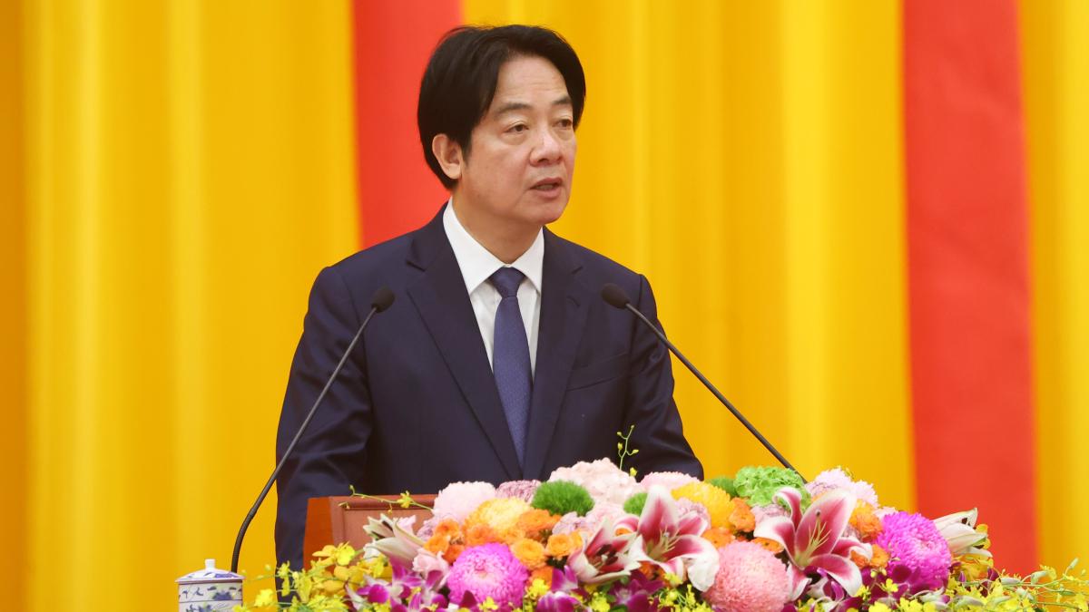 出席三軍八校院畢典 賴清德提3期許:堅持中華民國和中華人民共和國互不隸屬