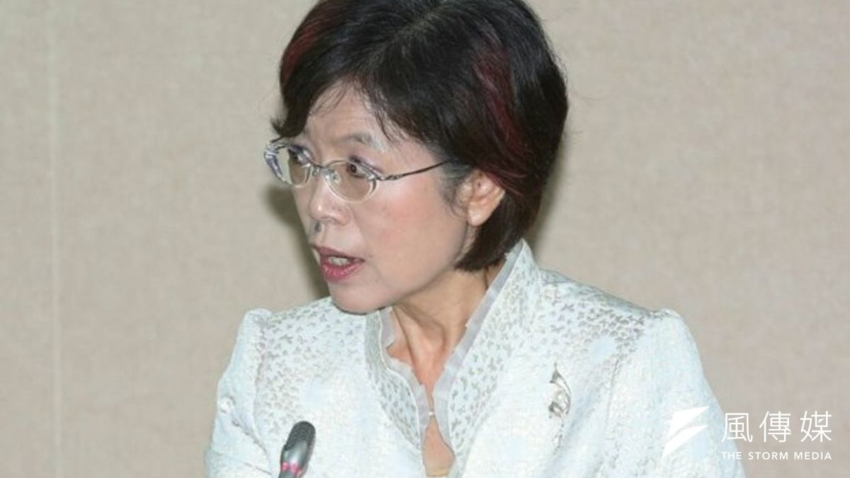 主席尤美女對陳明堂表示,法務部研議同性婚姻議題已久,也開過4場公聽會,卻遲遲提不出對應法案。(余志偉攝) 主席尤美女對陳明堂表示,法務部研議同性婚姻議題已久,也開過4場公聽會,卻遲遲提不出對應法案。(余志偉攝)