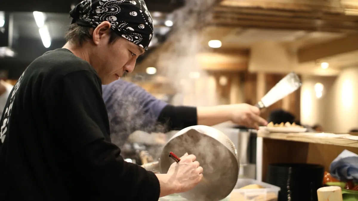 大阪人對於美食有著不一般的熱情與執著。(圖/誠屋拉麵提供)