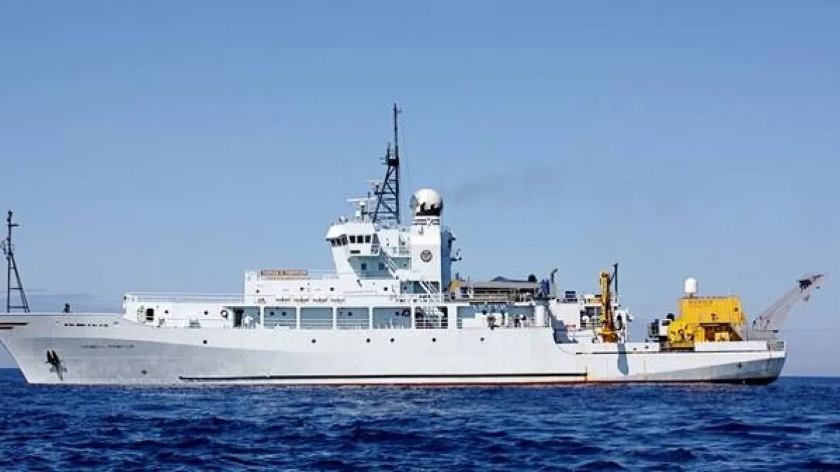 隸屬美國海軍研究辦公室的科學研究船RV Thomas G. Thompson(T-AGOR-23)昨天靠泊高雄港,科研船在高雄在美軍太平洋艦隊軍演前夕出現在高雄港,引發關注。(取自Lu Li-Shih臉書)