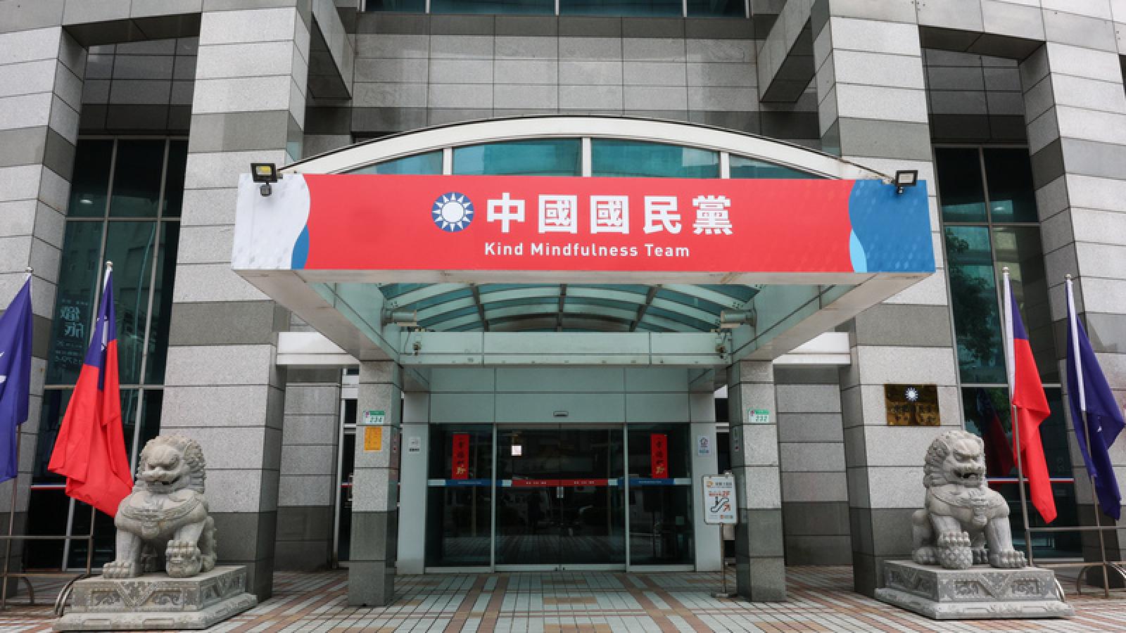 國民黨注意!內政部揪政黨選任人員未繳「喪失中國籍證明10年」 須限期改選