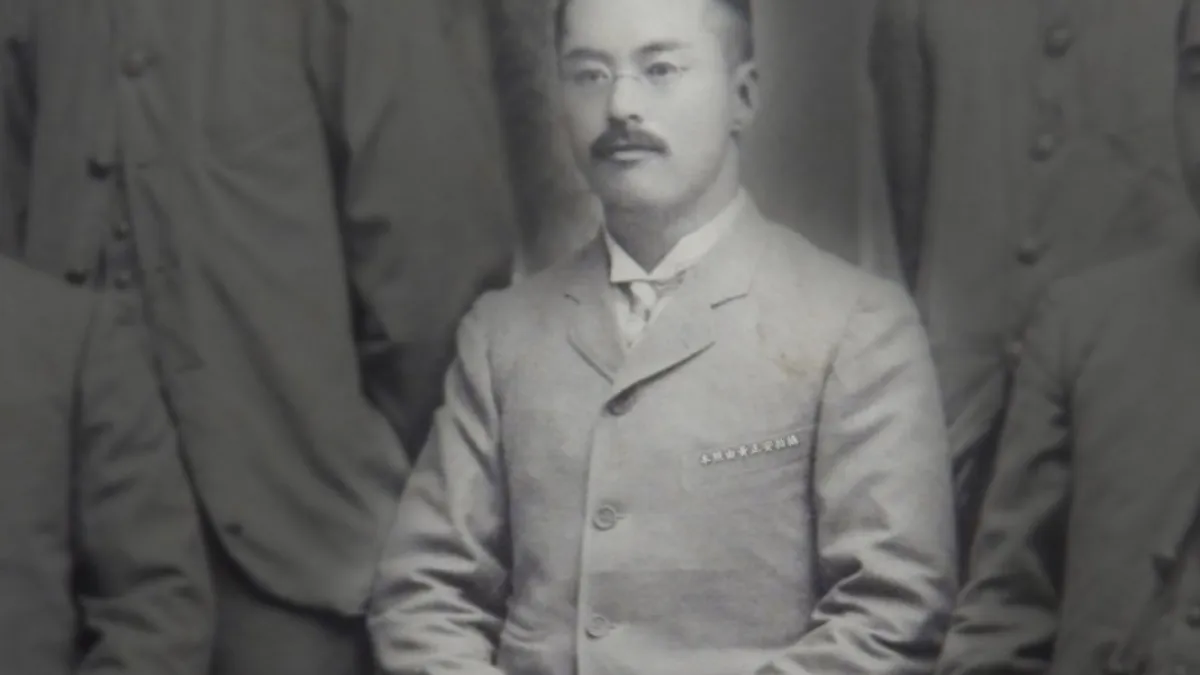 時年27,東大畢業前夕留影的近藤十郎(圖/作者提供)