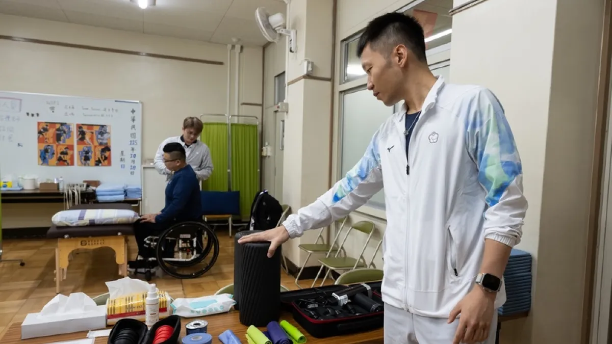 愛知・名古屋アジアパラ競技大会で、台湾の李洋スポーツ相に発行された大会IDカードの区分が「スポーツ相」から「NPCゲスト」に突然変更された。李氏はこれに抗議し、開会式を欠席したほか、大会のすべての公式行事への参加を取りやめた。(台湾運動部提供)