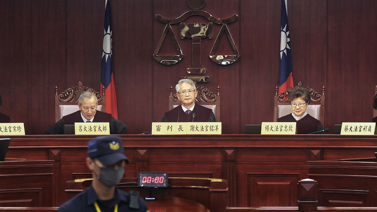 周平觀點:大法官不反對立法約束軍公教退休再任,政府部門不應逃避責任