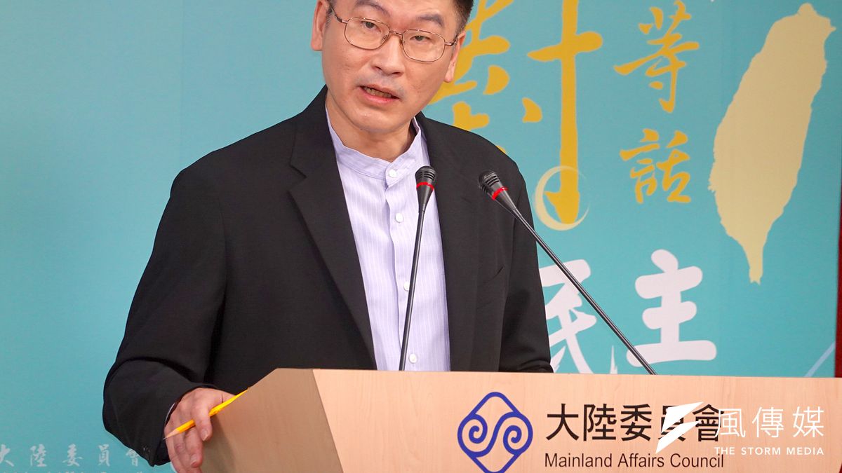 陸委會副主委梁文傑5月8日主持例行記者會,回應習近平於俄媒的投書。(楊騰凱攝) 陸委會副主委梁文傑5月8日主持例行記者會,回應習近平於俄媒的投書。(楊騰凱攝)