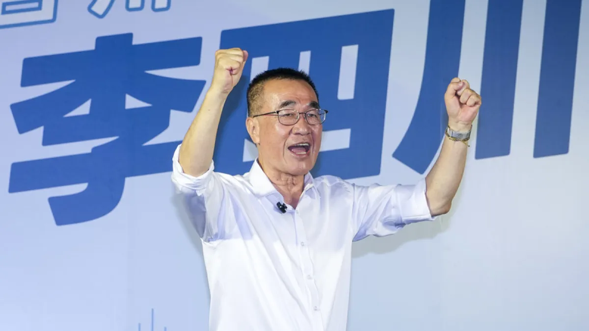 新北市長選舉逐漸升溫,民調也跟著熱鬧起來。同樣是李四川的民調支持度7月份某機構還有50.85%,到了8月底另一機構的民調卻只剩32.2%。(資料照,中央社)