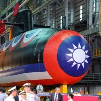 台湾初の国産潜水艦「海鯤」は度重なる波紋や複数回の試験を経て、今年下半期に引き渡される見通しだ。(写真/顔麟宇撮影) 台湾初の国産潜水艦「海鯤」は度重なる波紋や複数回の試験を経て、今年下半期に引き渡される見通しだ。(写真/顔麟宇撮影)