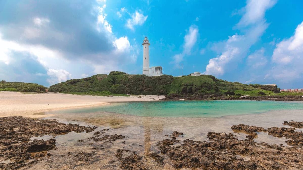 烏油窟水質乾淨,又呈現藍綠色,配上貝殼星砂,彷彿置身在異國。(圖/IG@ watery725) 烏油窟水質乾淨,又呈現藍綠色,配上貝殼星砂,彷彿置身在異國。(圖/IG@ watery725)