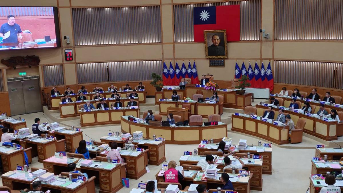 新北市議會定期會閉幕 70天審議842案、建管與營業衛生自治條例完成立法