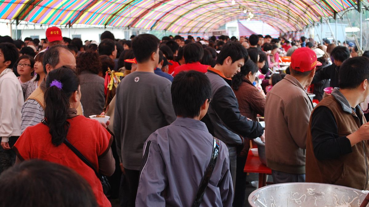 數十萬信眾簇擁 大甲媽祖回鑾「食」在有商機 數十萬信眾簇擁 大甲媽祖回鑾「食」在有商機