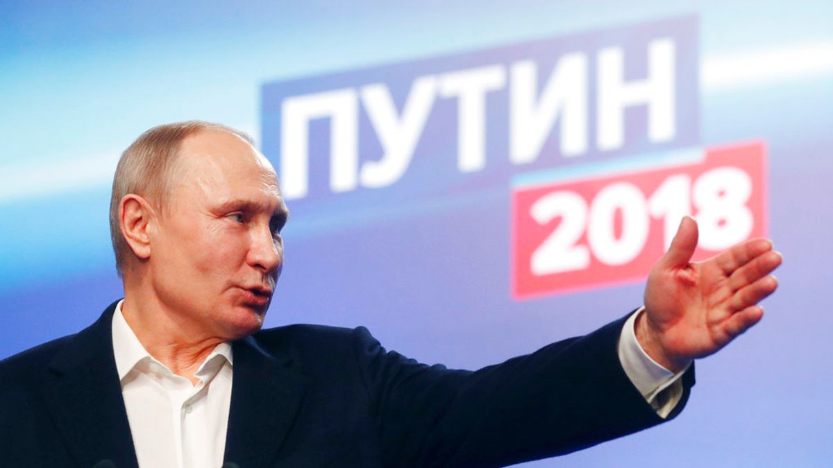 俄羅斯聯邦總統普丁再一次以76%的支持率高票當選。這是他第18年執政生涯的開端,預計將會任職至2024年5月⋯⋯很多人不禁要問:普丁究竟是如何辦到的?(資料照,美聯社) 俄羅斯聯邦總統普丁再一次以76%的支持率高票當選。這是他第18年執政生涯的開端,預計將會任職至2024年5月⋯⋯很多人不禁要問:普丁究竟是如何辦到的?(資料照,美聯社)