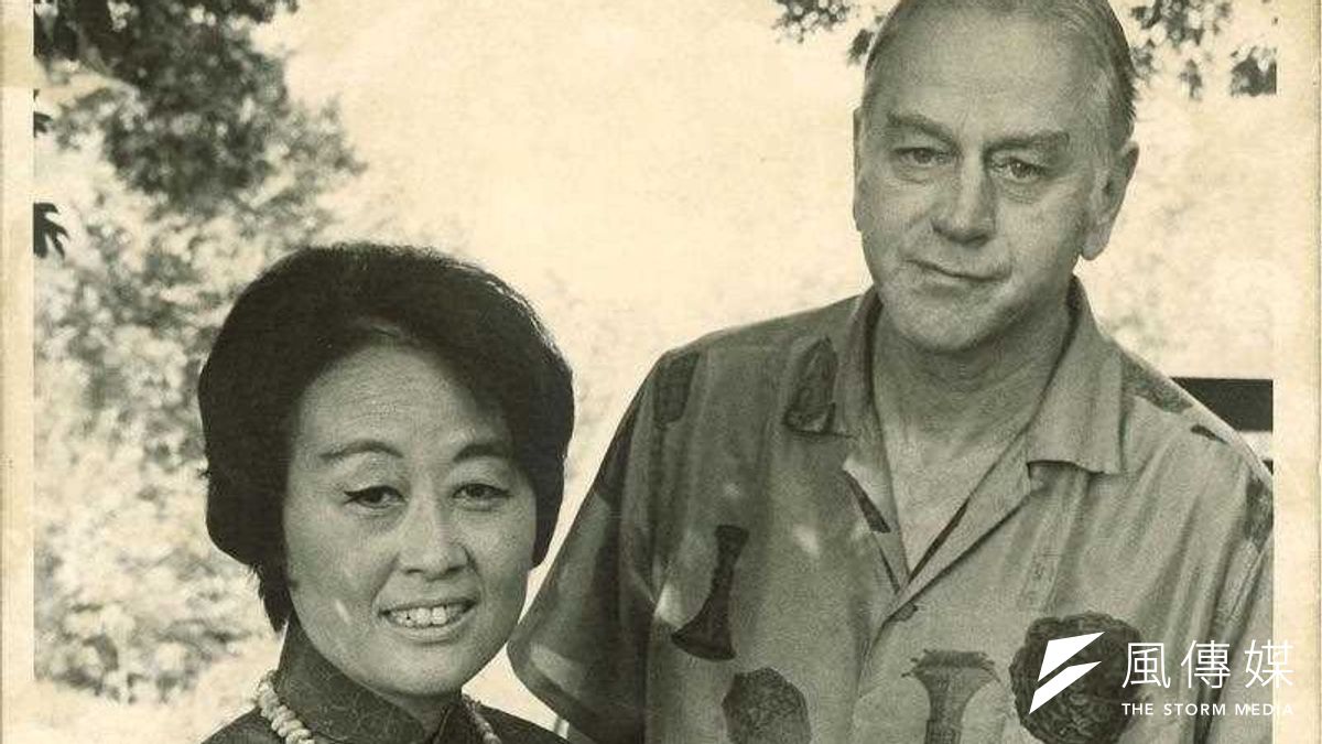 聶華玲(左)與安格爾夫婦。 聶華玲(左)與安格爾夫婦。