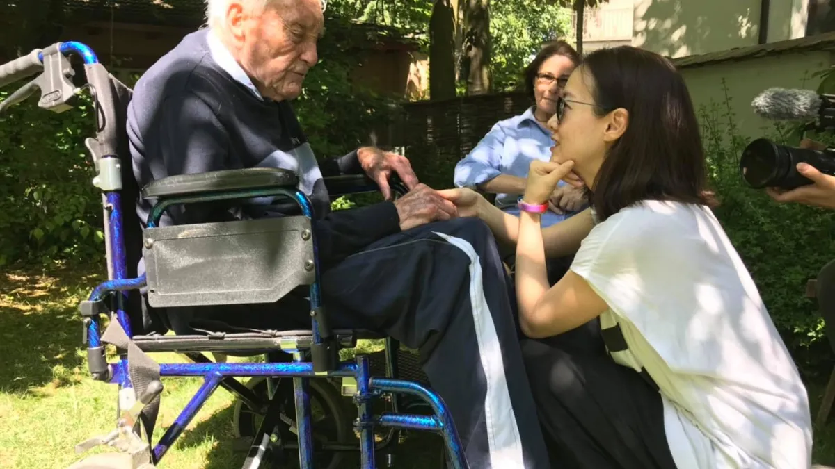 104歲沒有慢性病的他,為何會選擇遠赴瑞士安樂死,結束生命呢?(圖/取自 曾寶儀-Bowie 粉專)