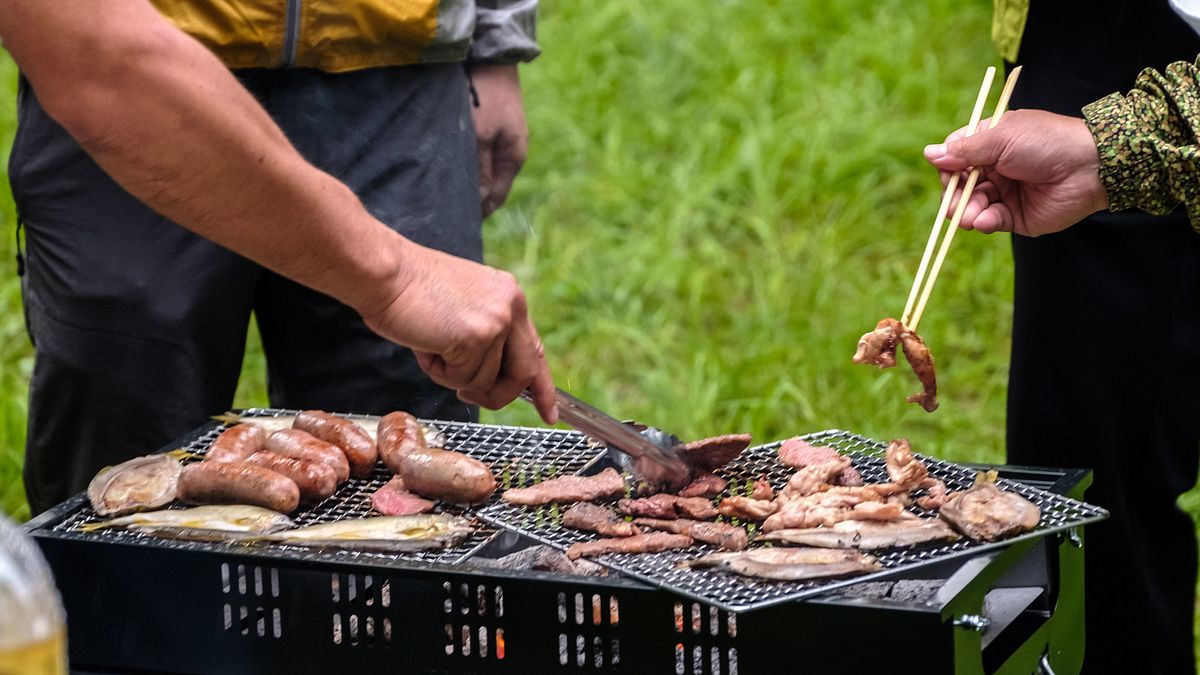 中秋節烤肉食材買什麼?網友推薦六大飲品必喝。(示意圖/取自Pakutaso) 中秋節烤肉食材買什麼?網友推薦六大飲品必喝。(示意圖/取自Pakutaso)