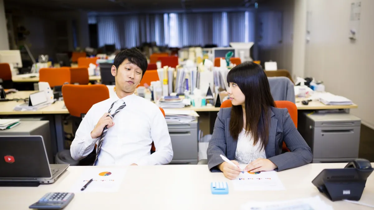 職場上,要小心三種容易引發問題的同事。(示意圖/取自PAKUTASO)