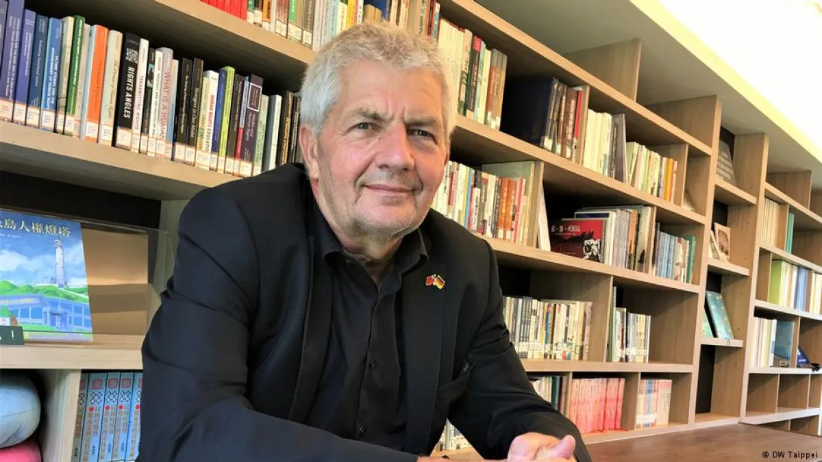 德國史塔西檔案局楊恩(Roland Jahn)局長過去是政治犯,也曾擔任記者報導東德民主運動。(德國之聲)