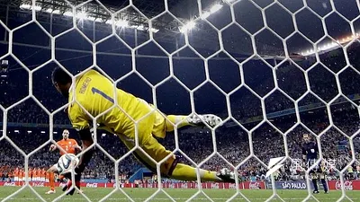 阿根廷與荷蘭兩隊的防守鎖死進攻火力,最終阿根廷靠著PK大戰脫穎而出(美聯社)