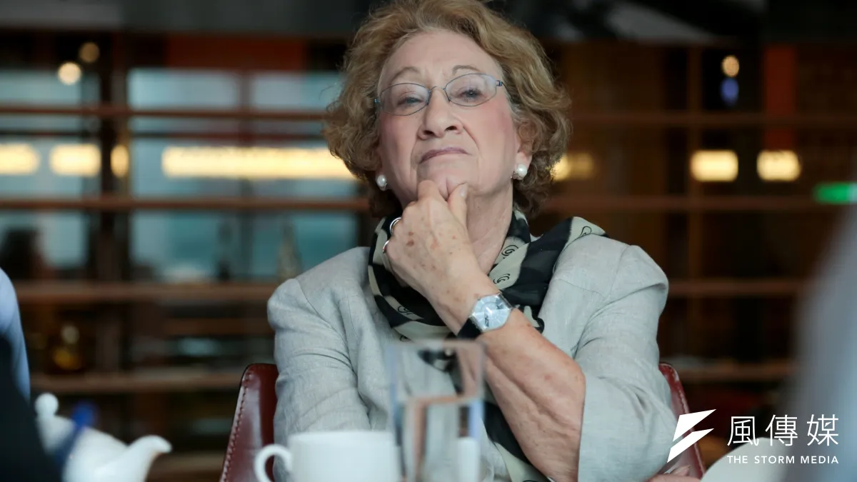 英國國會上議員史坦女爵(Baroness Stern) 針對死刑、人權等相關議題,與台灣政府交換意見。(余志偉攝)