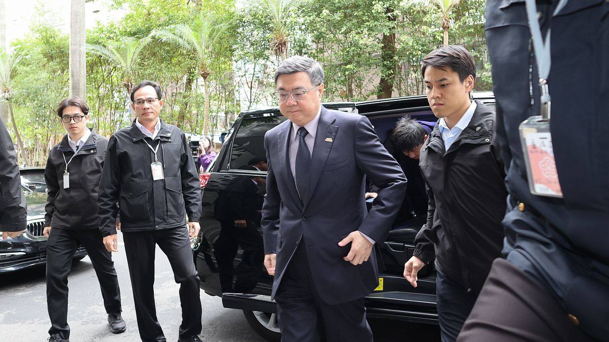 觀點投書:千萬包機看球賽,中東僑民靠自救─卓榮泰的輕重緩急在哪裡?