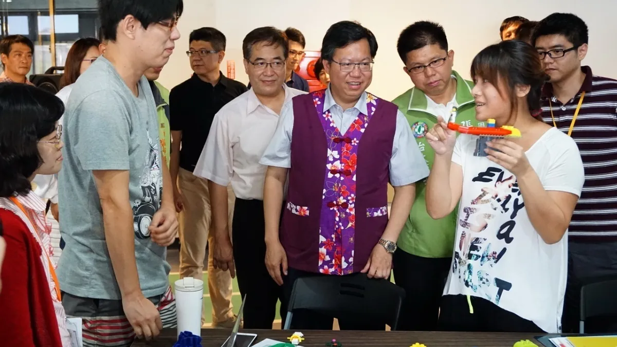 桃園創業政策松 利用樂高積木建構理想創意城市