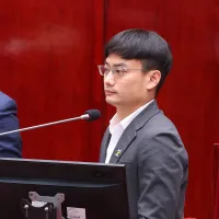 台北市研考會主委殷瑋以鰻魚為例指出,不是只有外銷中國會發生市場不夠多元化的問題。(資料照,顏麟宇攝) 台北市研考會主委殷瑋以鰻魚為例指出,不是只有外銷中國會發生市場不夠多元化的問題。(資料照,顏麟宇攝)