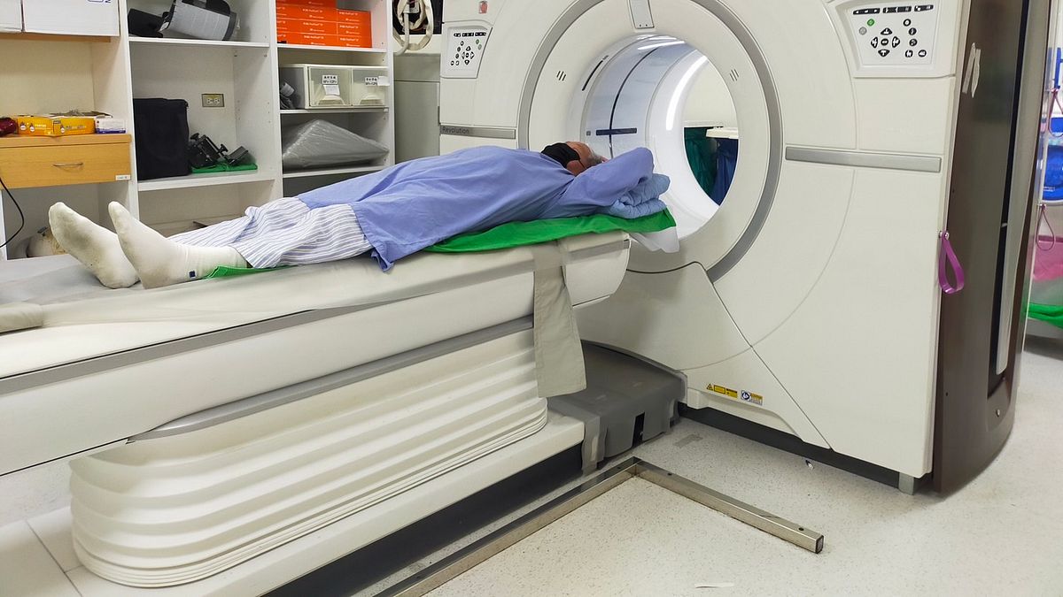 作者指出,低劑量電腦斷層篩檢肺癌風險遠低於其福祉,民眾不用擔心。(圖/嘉義縣政府衛生局提供) 作者指出,低劑量電腦斷層篩檢肺癌風險遠低於其福祉,民眾不用擔心。(圖/嘉義縣政府衛生局提供)