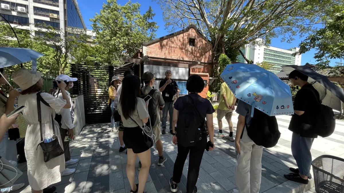 臺文基地特別規劃「東門市場的飲食百味」走讀三部曲,並搭配推出攝影、速寫、具象詩寫作等3種工作坊。(圖/國立臺灣文學館提供)