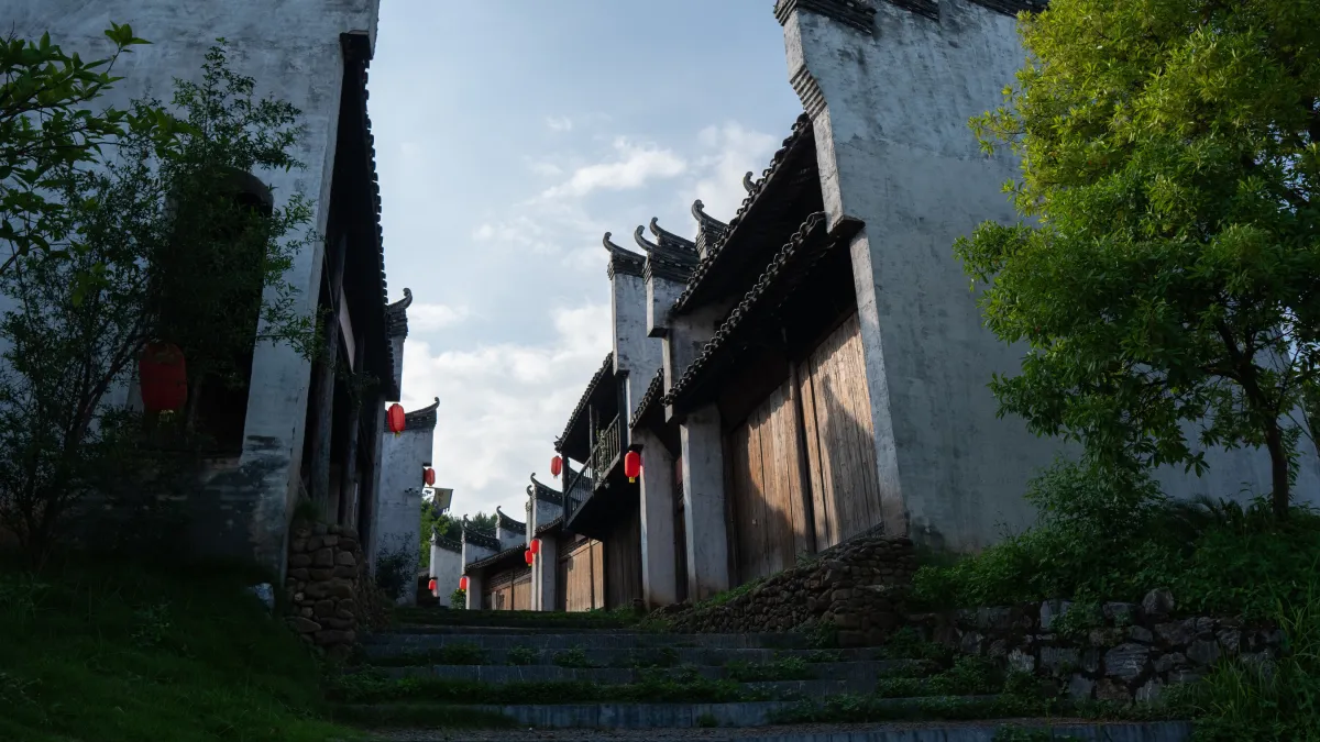 Delegation of China-ASEAN Youth Culture and Heritage Tour Visits Guilin to Explore Northern Guangxi's Cultural Heritage and Build Youth Friendship
