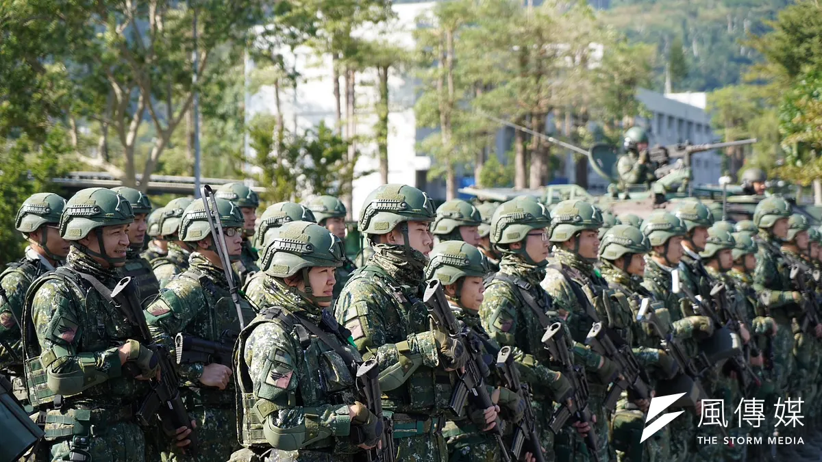 國軍「立即備戰操演」落幕,今日針對是否規劃守備部隊參與立即備戰操演做說明。(資料照,張曜麟攝) 國軍「立即備戰操演」落幕,今日針對是否規劃守備部隊參與立即備戰操演做說明。(資料照,張曜麟攝)