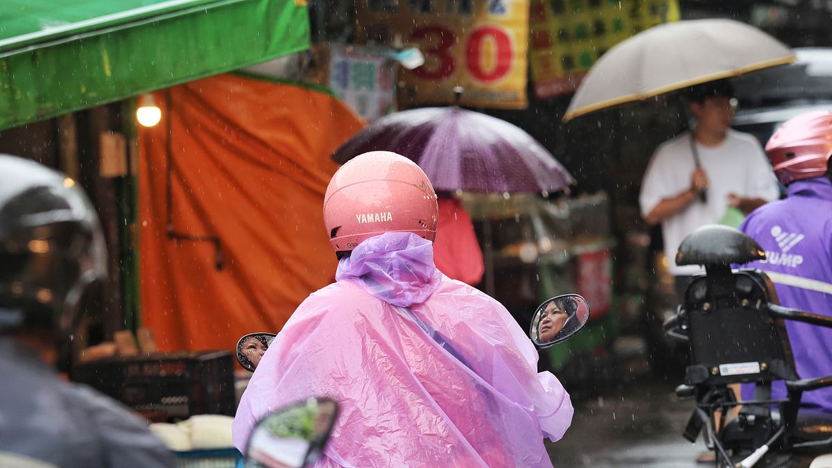 高雄市明天會放颱風假嗎?陳其邁回應了!鳳凰颱風將登陸高屏,最新路徑曝光