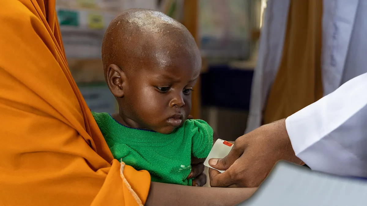 難民日前夕,世界展望會發布《飢餓、傷害與艱難抉擇》13國調查,62%兒童在家中飲食不足,特別是衣索比亞、中非共和國、烏干達及南蘇丹八至九成兒童正經歷嚴重食物匱乏(照片提供:台灣世界展望會) 難民日前夕,世界展望會發布《飢餓、傷害與艱難抉擇》13國調查,62%兒童在家中飲食不足,特別是衣索比亞、中非共和國、烏干達及南蘇丹八至九成兒童正經歷嚴重食物匱乏(照片提供:台灣世界展望會)