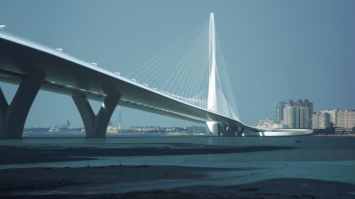 淡江大橋原本採用國際競標並選擇已故知名女建築師Zaha Hadid團隊作品,結果後續衍生淡江大橋畫得出來卻蓋不出來,數度流標且不斷增加工程預算。(取自馬英九臉書) 淡江大橋原本採用國際競標並選擇已故知名女建築師Zaha Hadid團隊作品,結果後續衍生淡江大橋畫得出來卻蓋不出來,數度流標且不斷增加工程預算。(取自馬英九臉書)