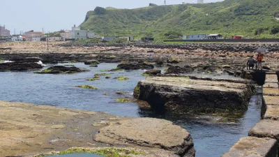 馬崗,有臺灣極東漁村的美名,迎接著臺灣本島每日清晨的第一道曙光,但在歷史的地圖上,它彷彿被遺忘在時空裡。(取自新北市觀光旅遊網)