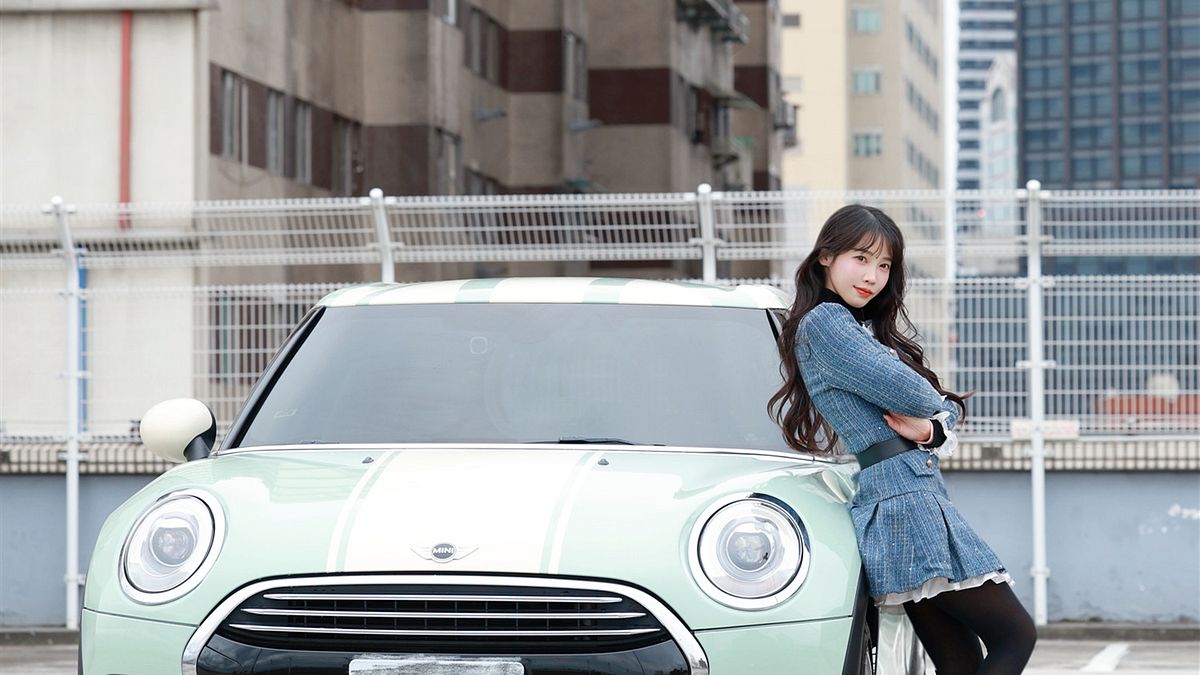 Youtuber咪妃為女兒購入代步車,福斯金龜車上路狀況多,Mini Clubman後車廂雙開尾門超便利! 圖片:咪妃本人提供 Youtuber咪妃為女兒購入代步車,福斯金龜車上路狀況多,Mini Clubman後車廂雙開尾門超便利! 圖片:咪妃本人提供