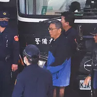 台北地方裁判所で前民衆党党首柯文哲の汚職容疑事件を審理。(顔麟宇撮影) 台北地方裁判所で前民衆党党首柯文哲の汚職容疑事件を審理。(顔麟宇撮影)