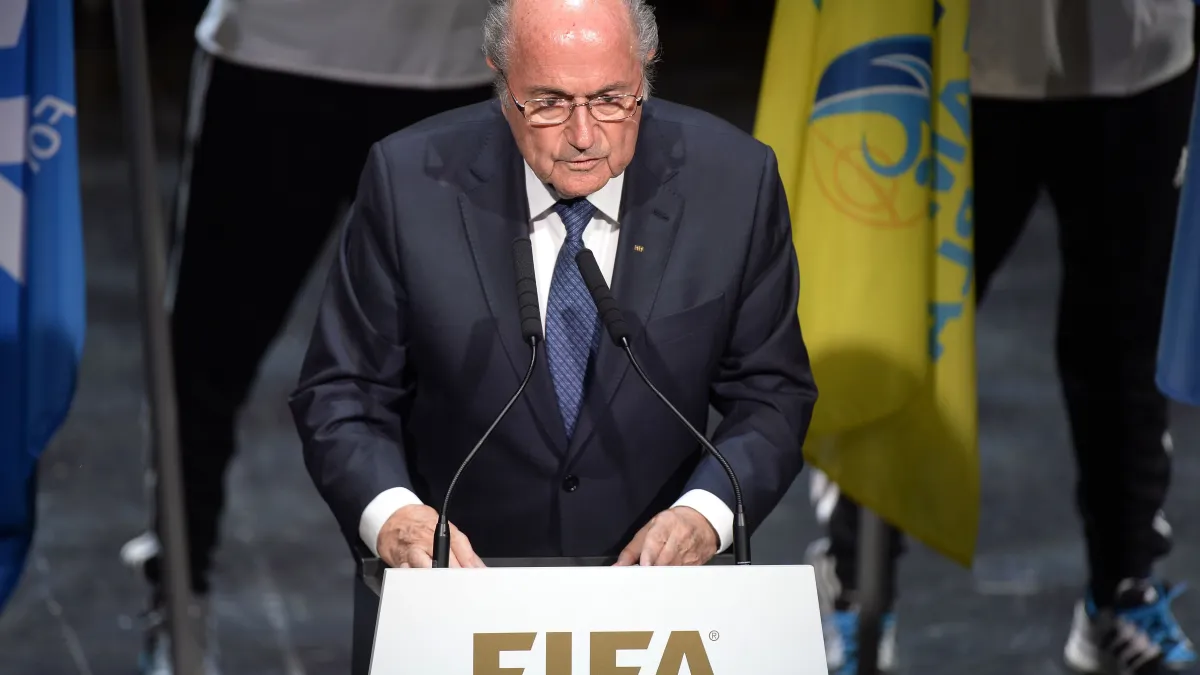 FIFA主席布拉特28日主持FIFA大會開幕時致詞。(美聯社)