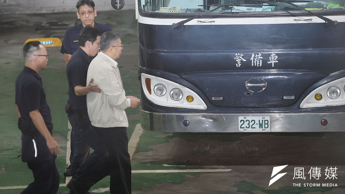 在國會具關鍵少數地位的民眾黨主席柯文哲,於9月5日因京華城案遭台北地方法院判羈押禁見。(柯承惠攝) 在國會具關鍵少數地位的民眾黨主席柯文哲,於9月5日因京華城案遭台北地方法院判羈押禁見。(柯承惠攝)