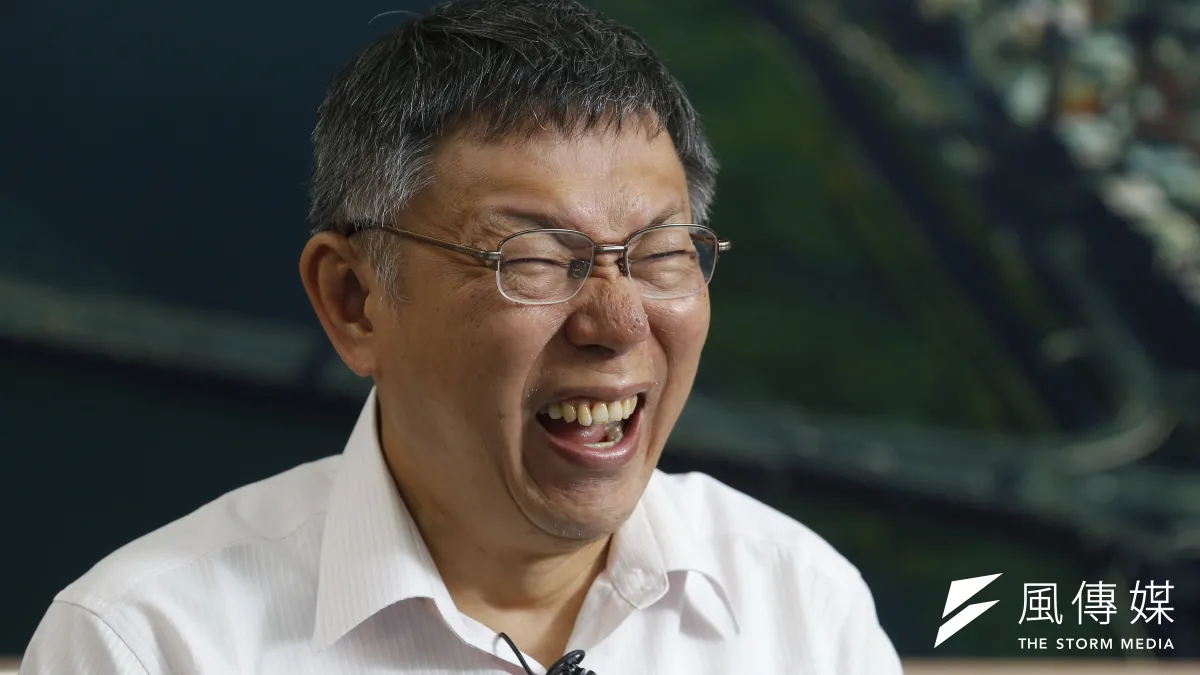 台北市長柯文哲16日接受風傳媒和新新聞專訪,針對2020是否參選,他表示連自己都還不知道答案。(郭晉瑋攝)