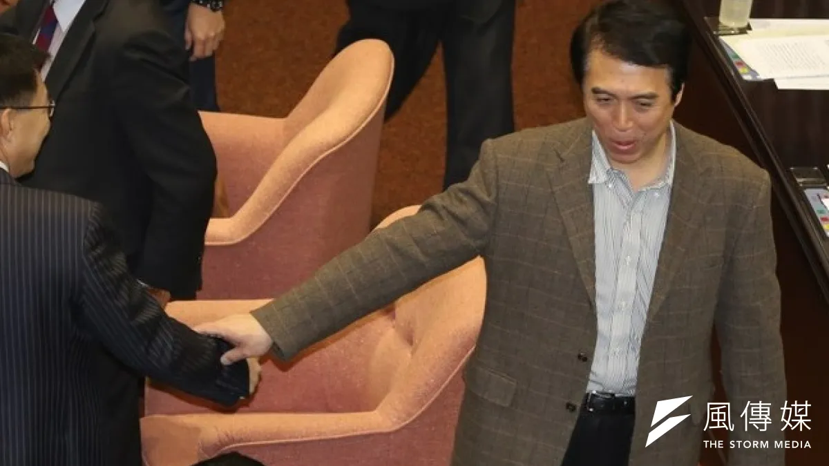 國民黨立委陳學聖在地政士法覆議案中跑票,國民黨考紀會重懲,決定停權一年。(余志偉攝)