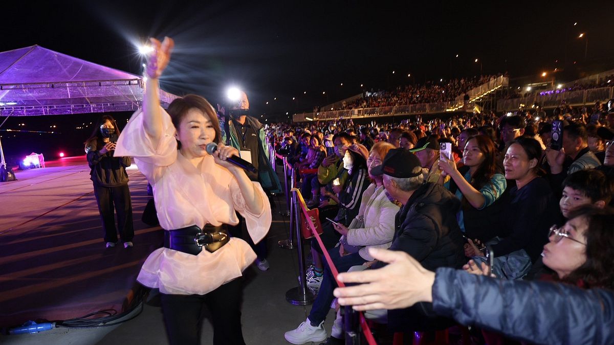 南投燈會精彩連連 民歌年代風華夜座無虛席