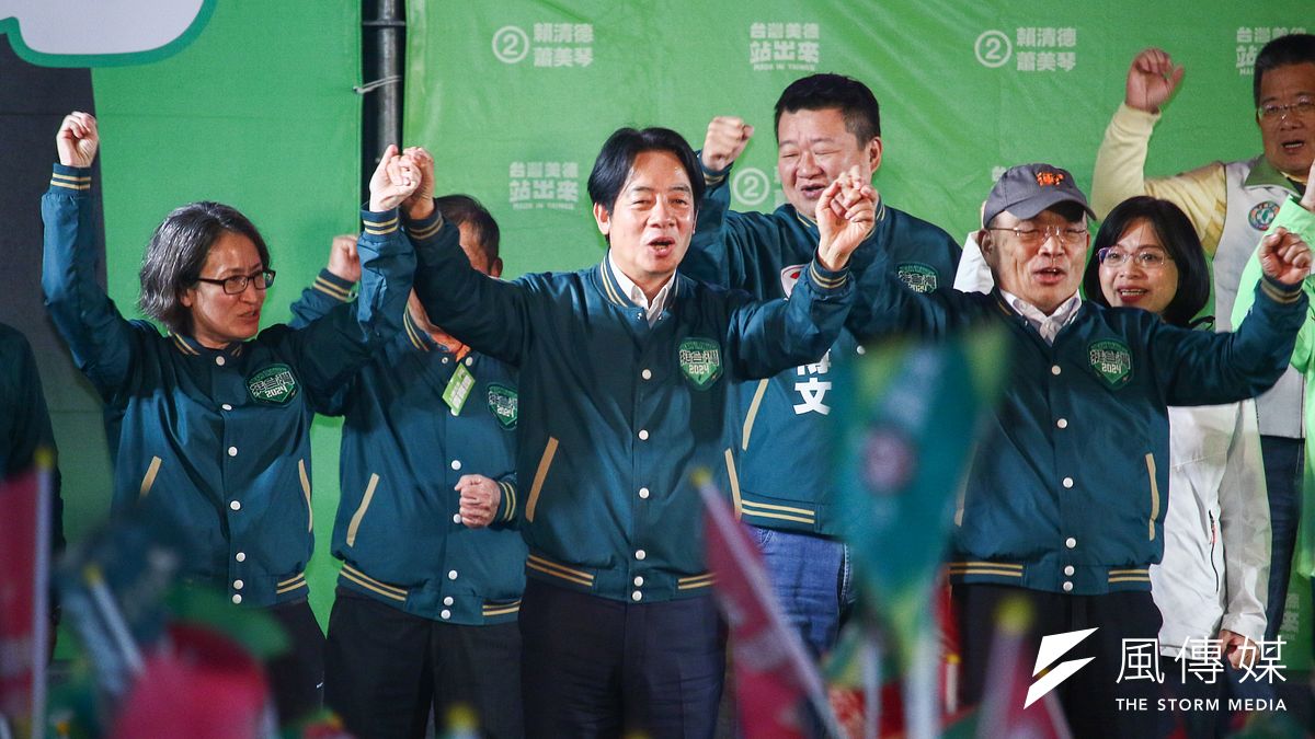 民進黨總統侯選人賴清德(中)的中華民國災難說,為自己的選情埋下變數。(蔡親傑攝) 民進黨總統侯選人賴清德(中)的中華民國災難說,為自己的選情埋下變數。(蔡親傑攝)