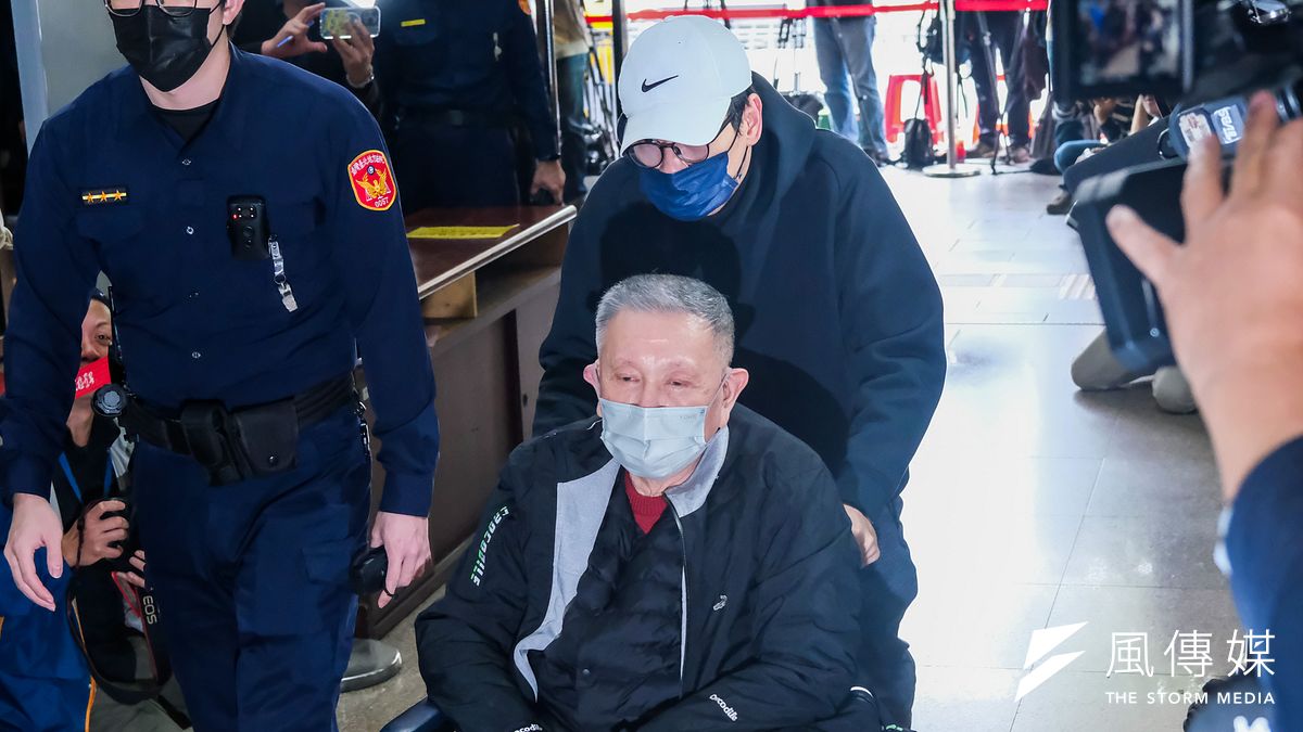 威京集團主席沈慶京日前出庭時爆料,檢方在律師不在場的情況下衝到醫院逼他咬柯文哲。(資料照,劉偉宏攝) 威京集團主席沈慶京日前出庭時爆料,檢方在律師不在場的情況下衝到醫院逼他咬柯文哲。(資料照,劉偉宏攝)